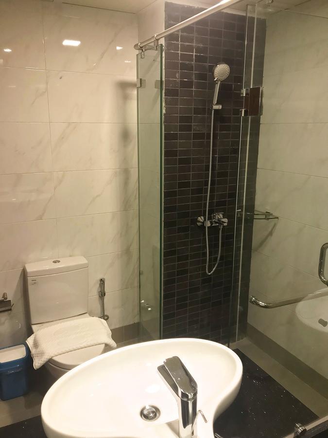 Hotel Azure Yangon Esterno foto